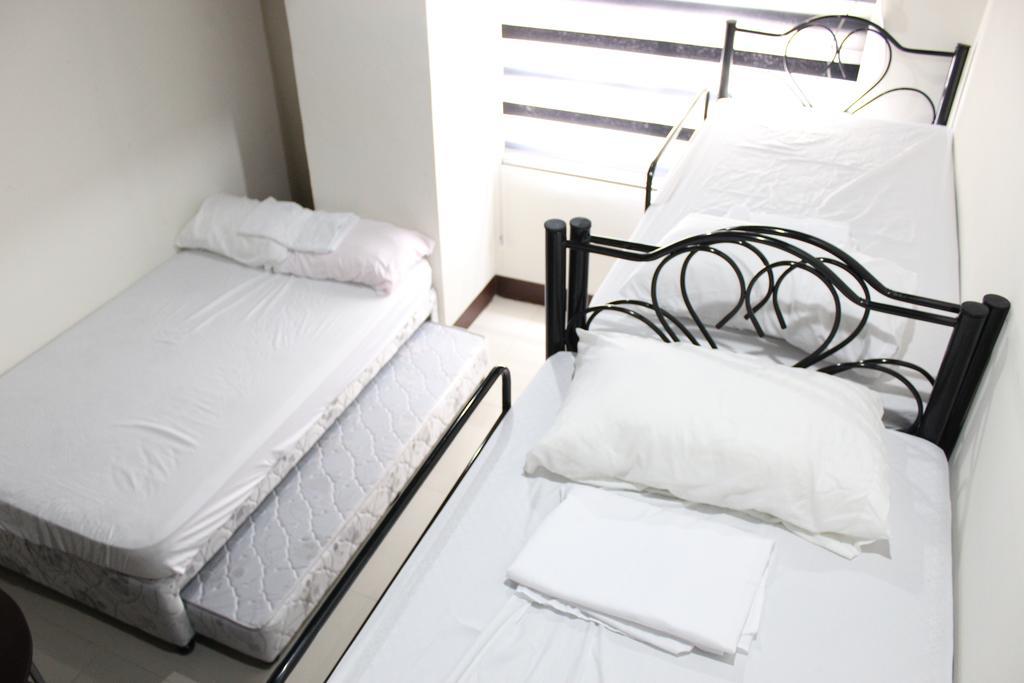Feel Great Stay Condotels - San Marino Cebu Екстер'єр фото