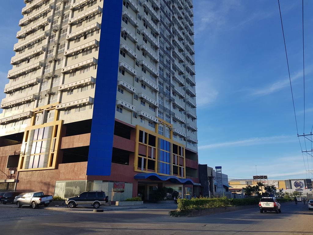 Feel Great Stay Condotels - San Marino Cebu Екстер'єр фото