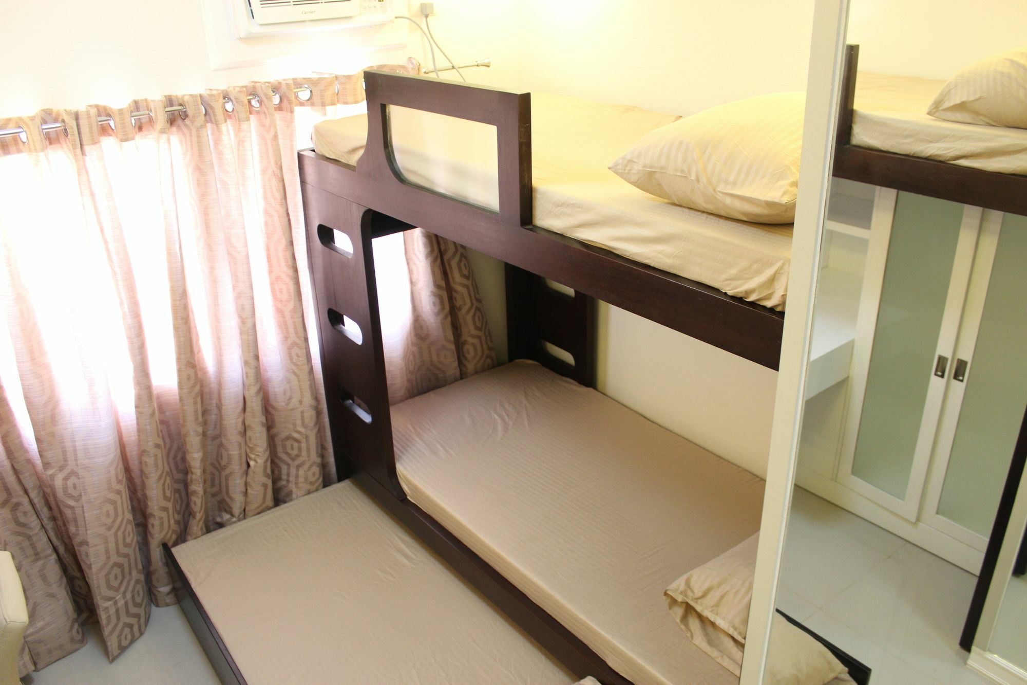 Feel Great Stay Condotels - San Marino Cebu Екстер'єр фото